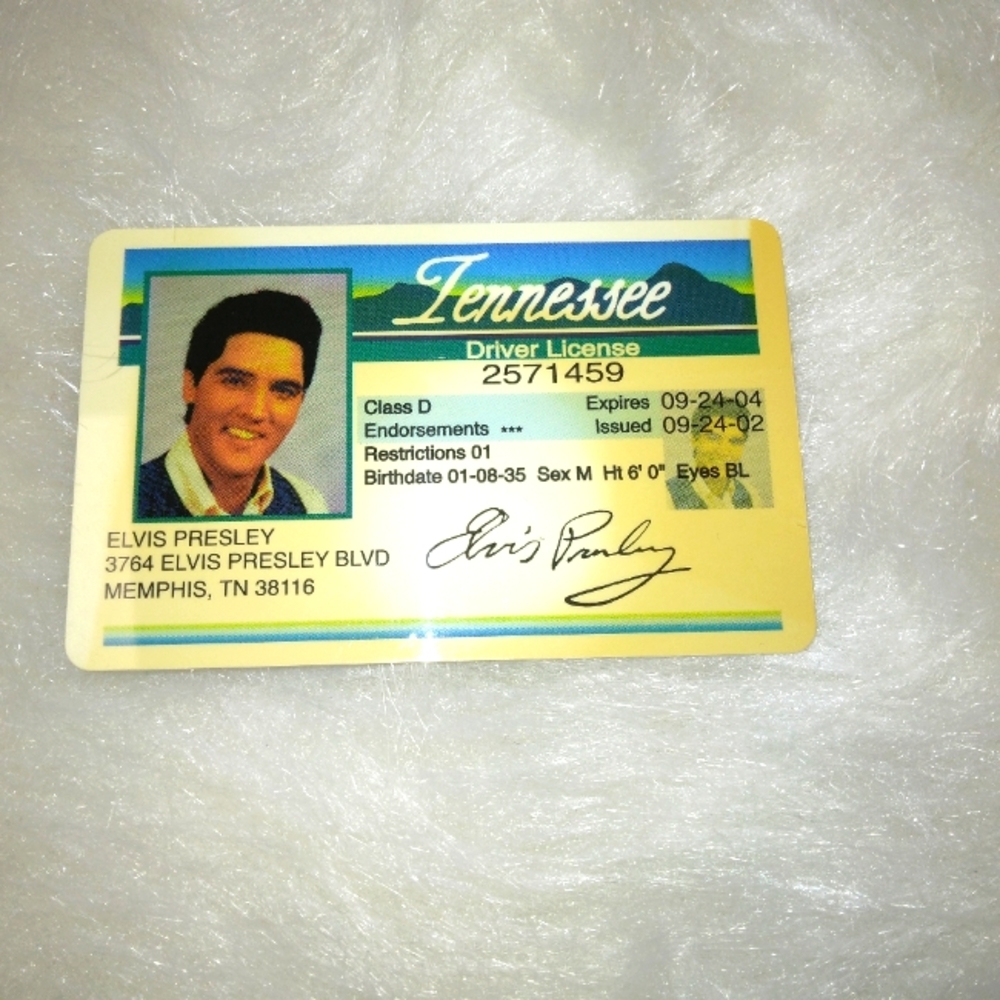 2002 Novelty Elvis souvenir from Graceland.